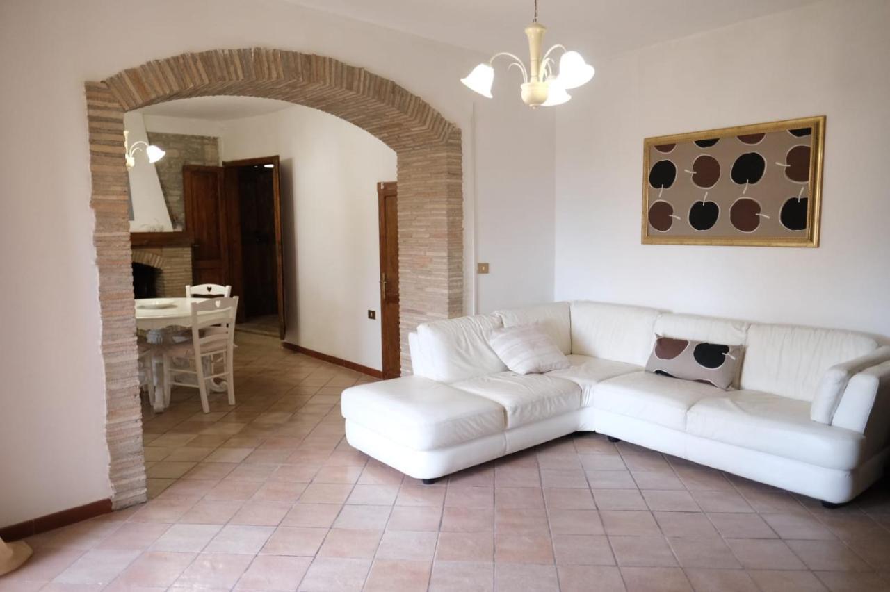 Apartmán La Residenza Dei Nonni Montefranco Exteriér fotografie